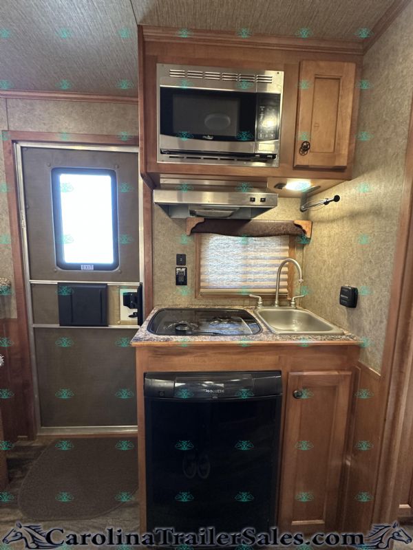 Used Horse Trailers for Sale