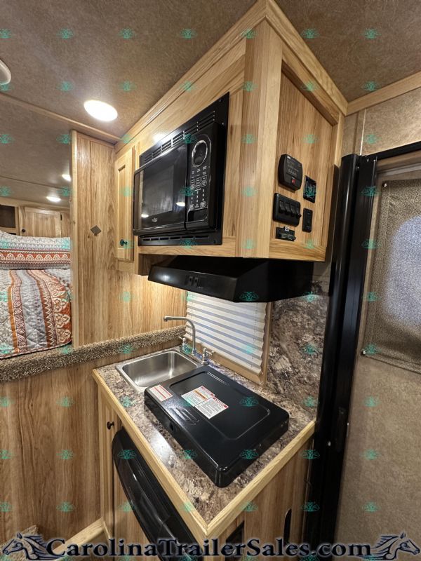 Used Horse Trailers for Sale