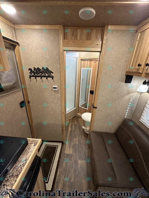 Used Horse Trailers for Sale