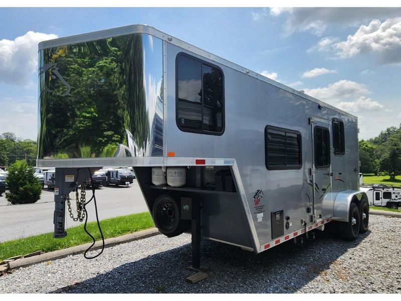Used Horse Trailers for Sale