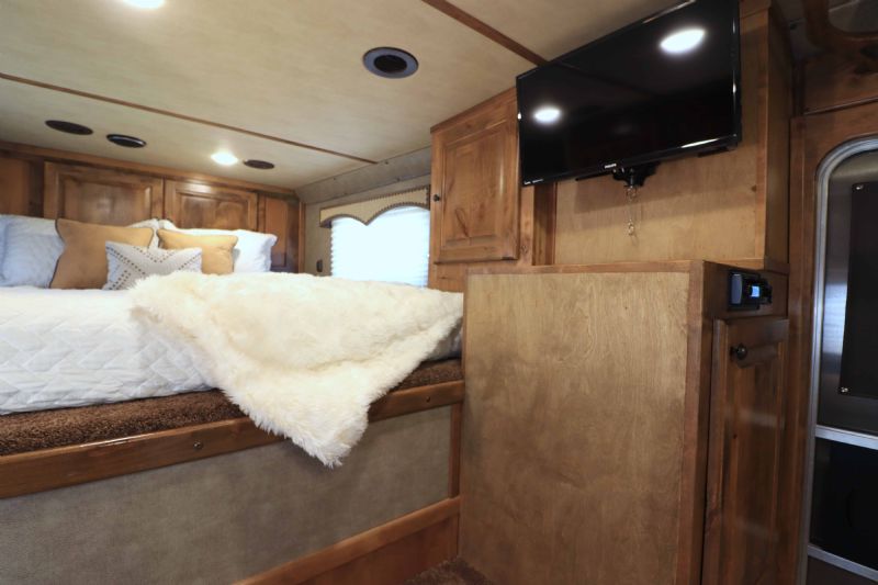 Used Horse Trailers for Sale