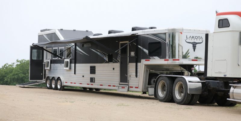 Used Horse Trailers for Sale