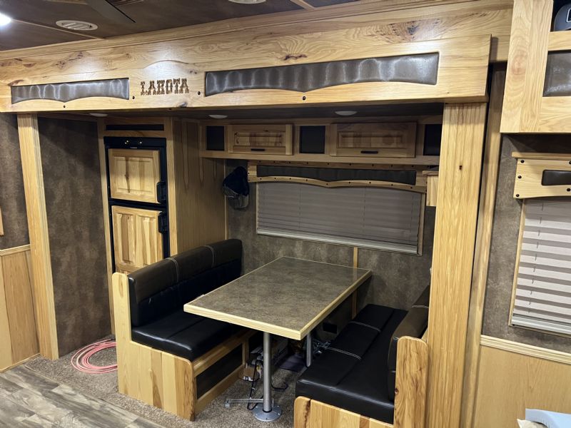 Used Horse Trailers for Sale