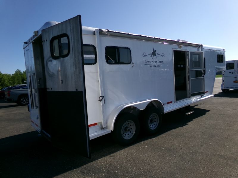 Used Horse Trailers for Sale