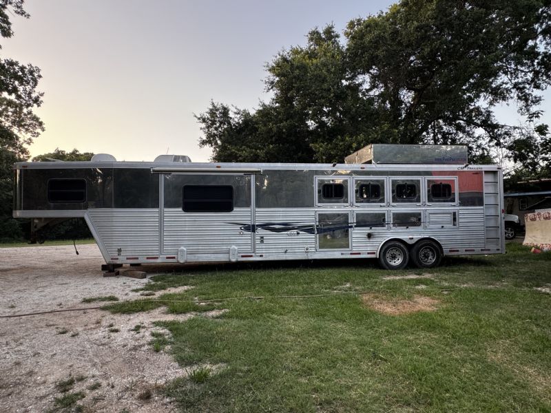 Used Horse Trailers for Sale