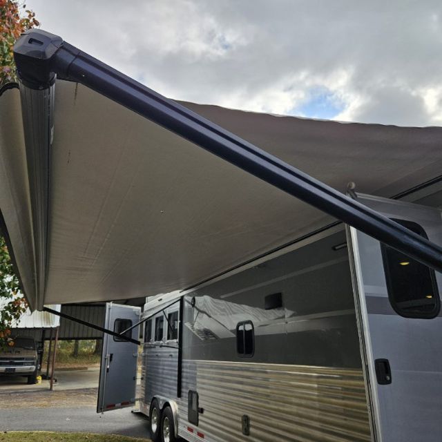 Used Horse Trailers for Sale