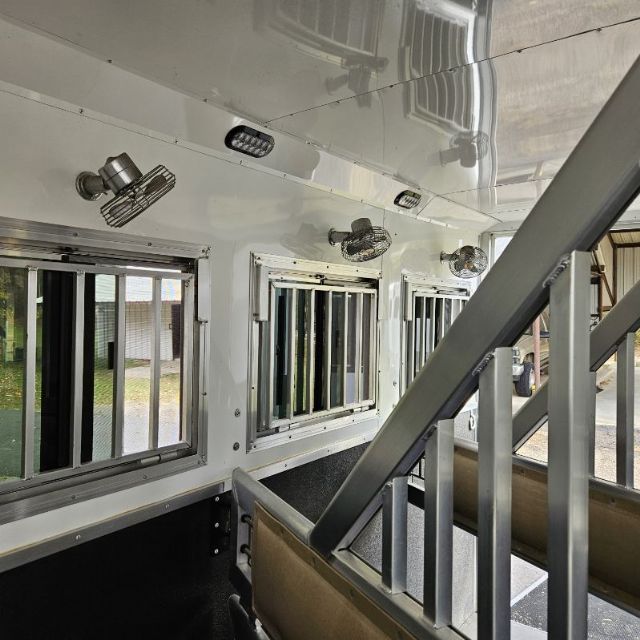 Used Horse Trailers for Sale