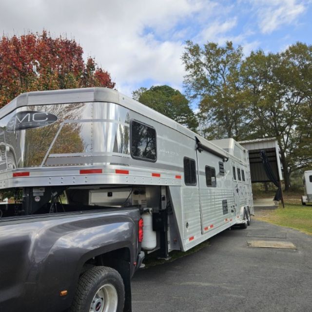 Used Horse Trailers for Sale