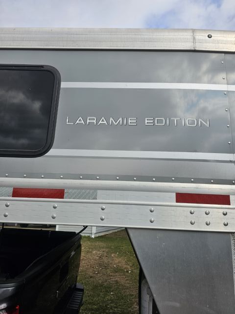 Used Horse Trailers for Sale