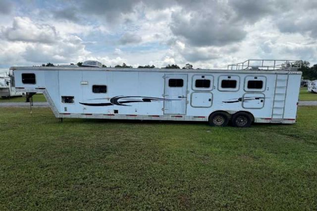 Used Horse Trailers for Sale