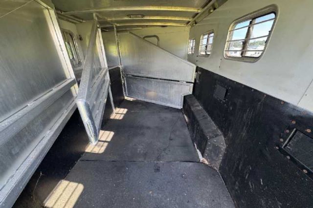 Used Horse Trailers for Sale
