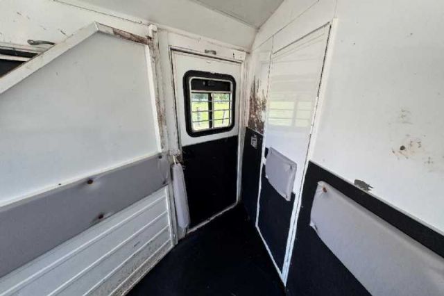Used Horse Trailers for Sale