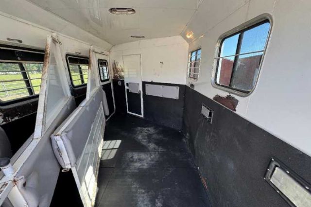Used Horse Trailers for Sale