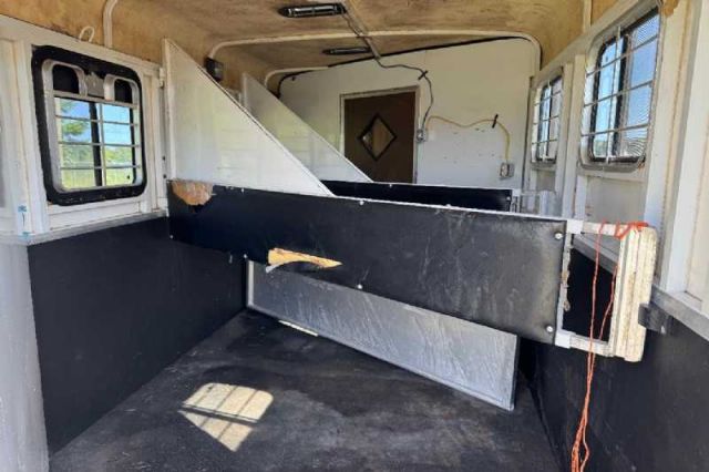 Used Horse Trailers for Sale