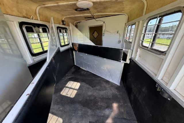 Used Horse Trailers for Sale