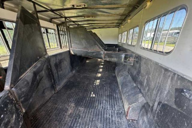 Used Horse Trailers for Sale