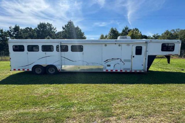 Used Horse Trailers for Sale