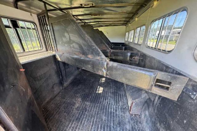 Used Horse Trailers for Sale