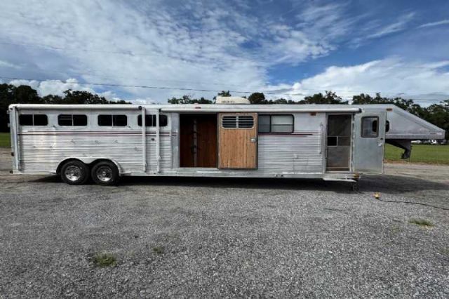 Used Horse Trailers for Sale
