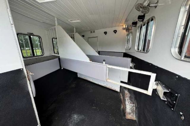 Used Horse Trailers for Sale