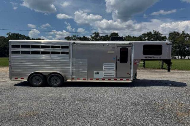 Used Horse Trailers for Sale