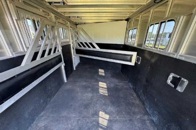 Used Horse Trailers for Sale