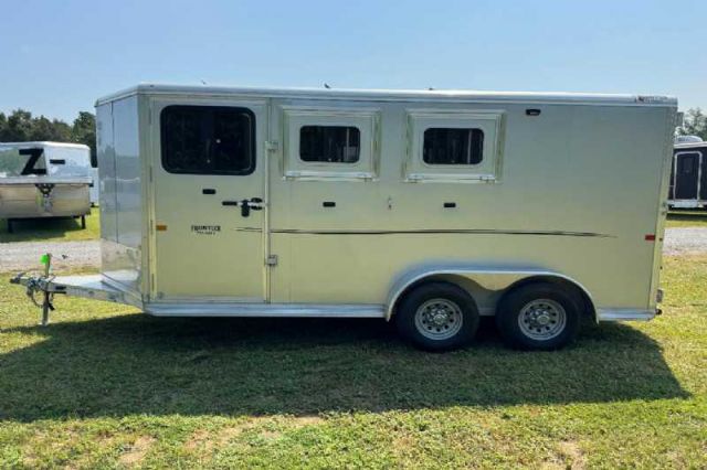 Used Horse Trailers for Sale