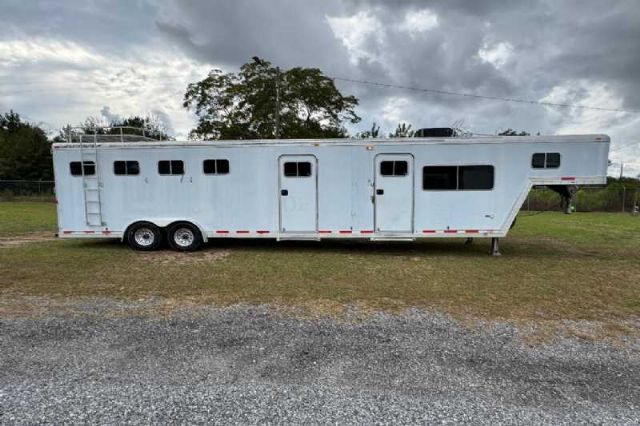 Used Horse Trailers for Sale