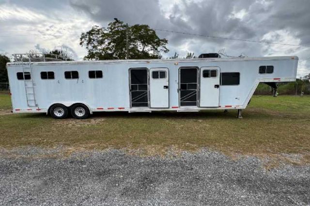 Used Horse Trailers for Sale