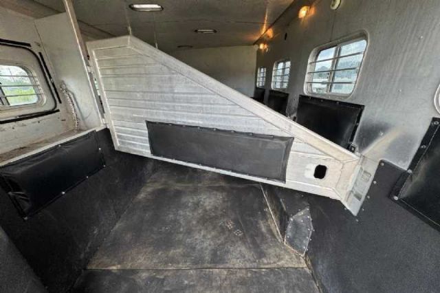 Used Horse Trailers for Sale