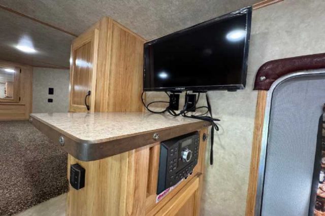 Used Horse Trailers for Sale