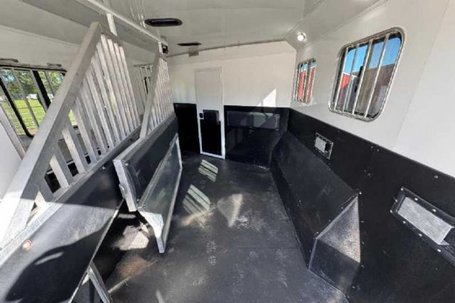 Used Horse Trailers for Sale