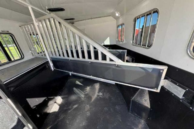 Used Horse Trailers for Sale