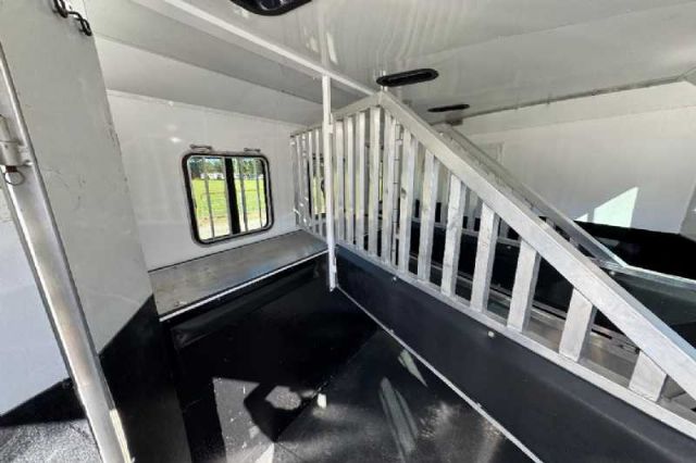 Used Horse Trailers for Sale