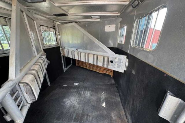 Used Horse Trailers for Sale