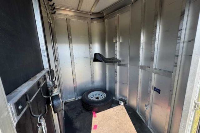Used Horse Trailers for Sale
