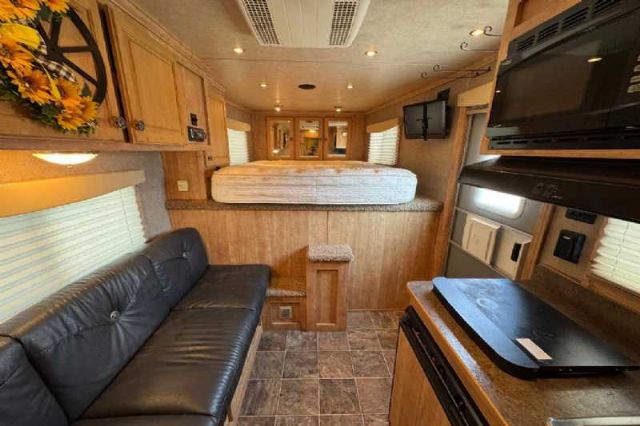 Used Horse Trailers for Sale