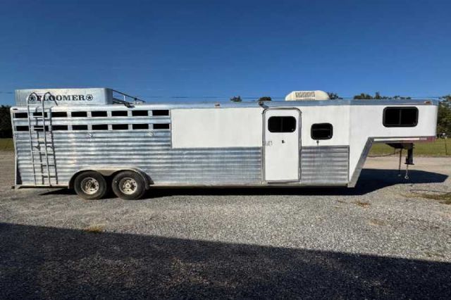 Used Horse Trailers for Sale