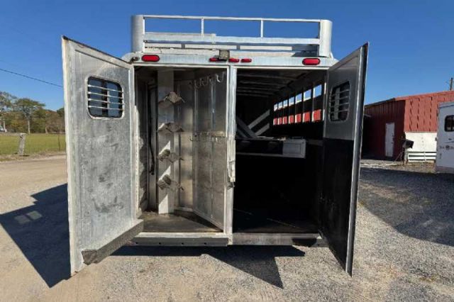 Used Horse Trailers for Sale