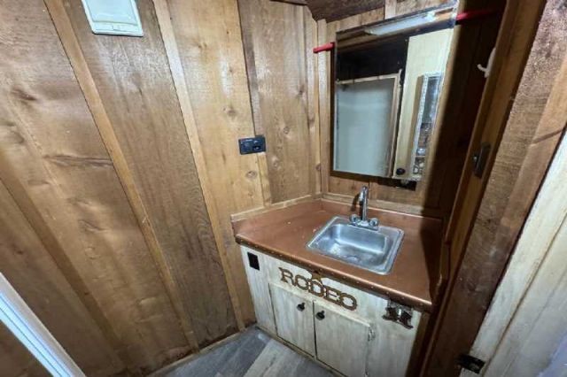 Used Horse Trailers for Sale