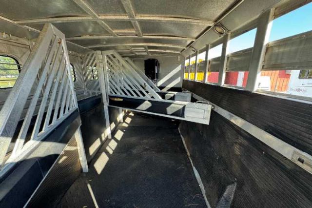 Used Horse Trailers for Sale