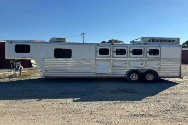 Used Horse Trailers for Sale