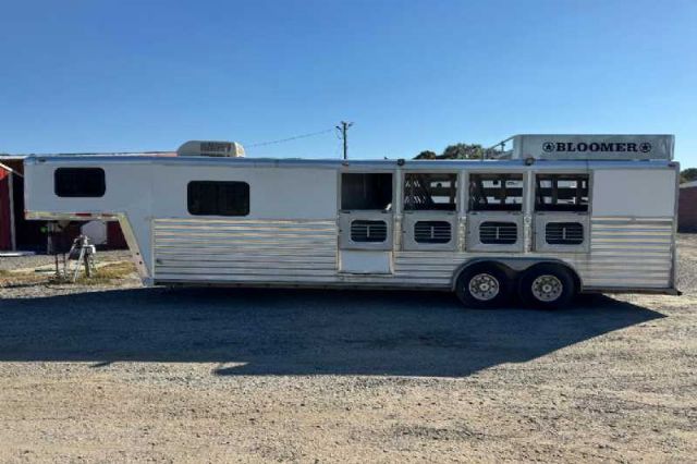 Used Horse Trailers for Sale