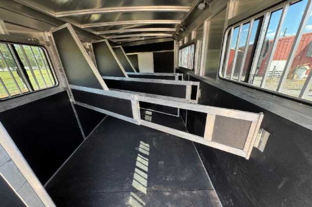 Used Horse Trailers for Sale