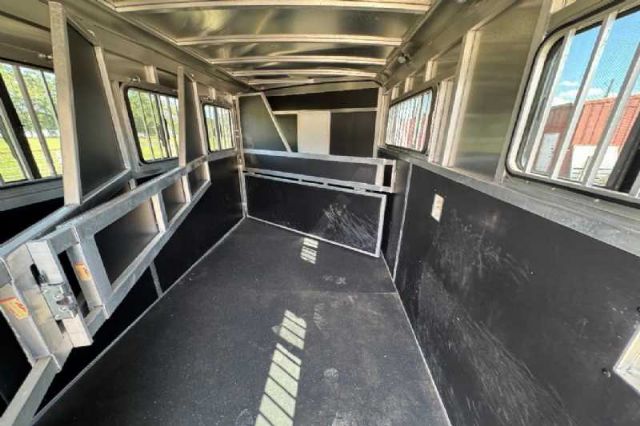 Used Horse Trailers for Sale