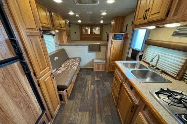 Used Horse Trailers for Sale