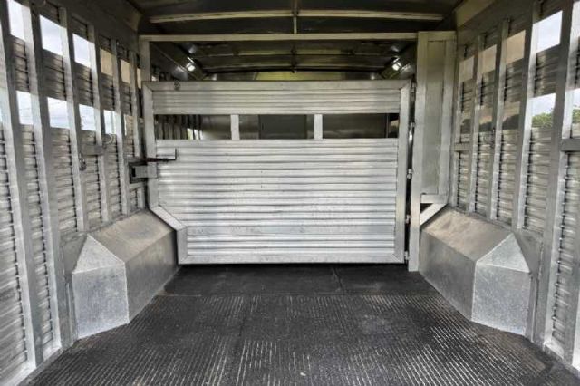 Used Horse Trailers for Sale