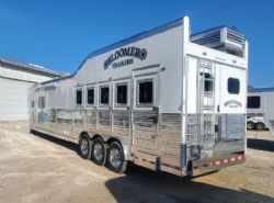 2026 Bloomer 5 Horse PC Load 17'3'' Trail Boss Conversion