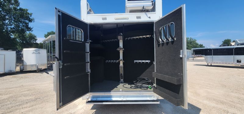 Used Horse Trailers for Sale