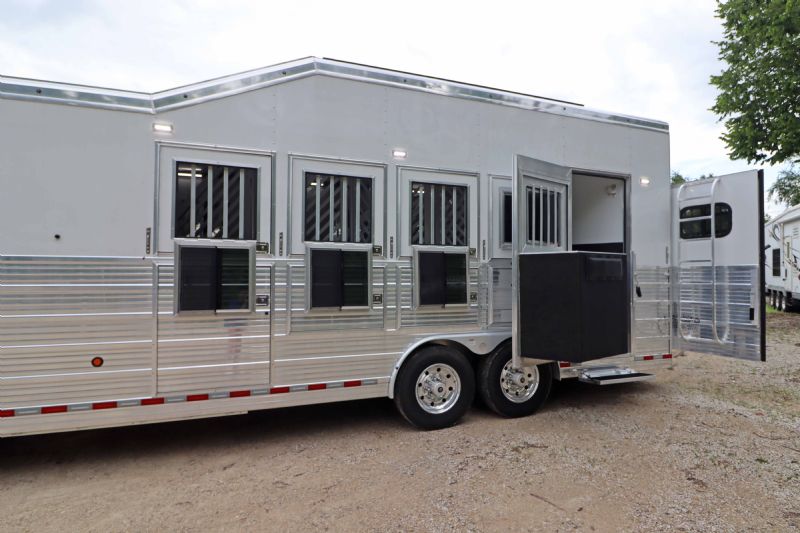 Used Horse Trailers for Sale